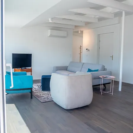 Anton - Penthouse Mit Seeblick Und Kostenloser Garage Apartmán *