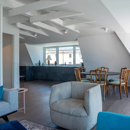 Anton - Penthouse Mit Seeblick Und Kostenloser Garage Gmunden